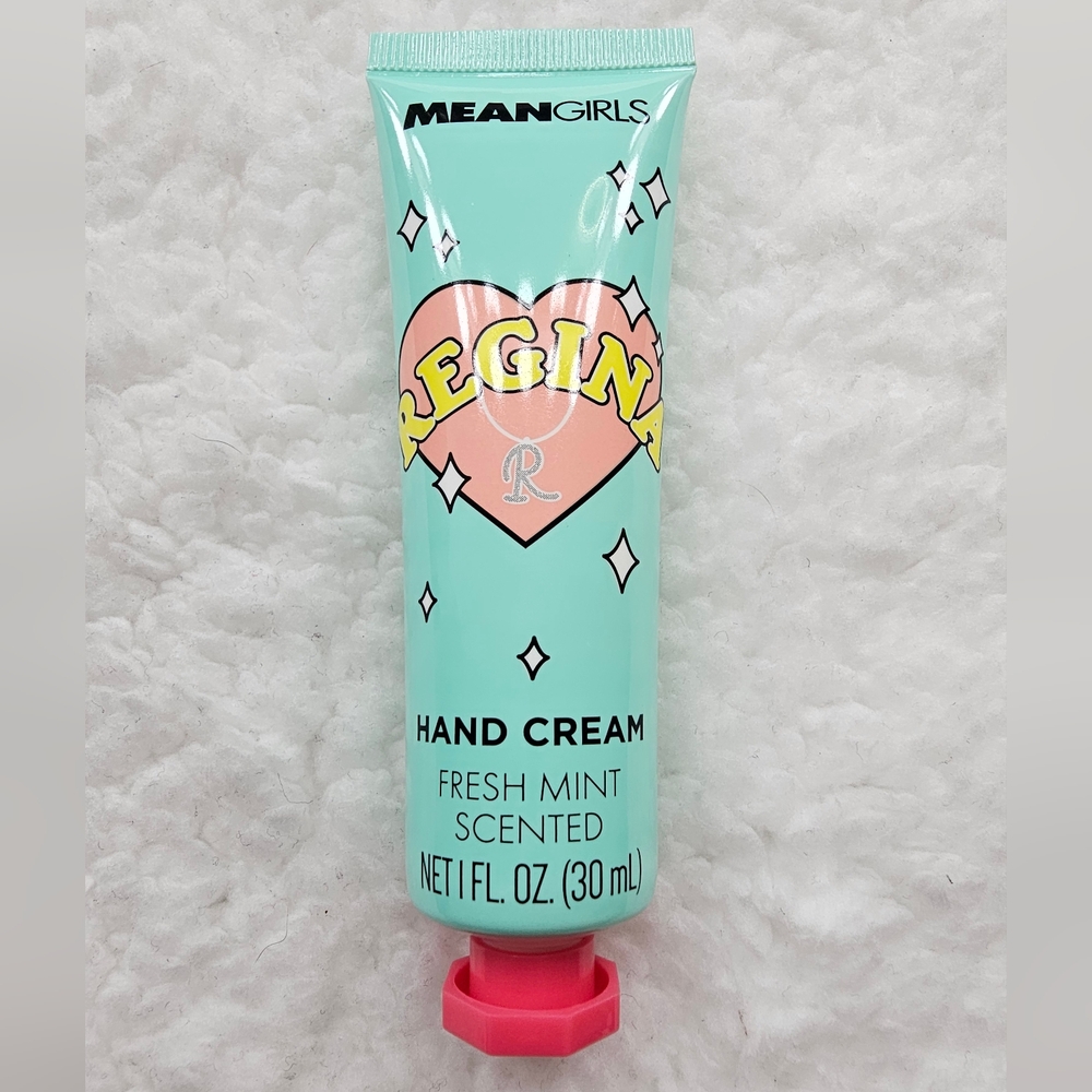 💥DISCONTINUED💥EXCLUSIVE LIMITED EDITION Mean Girls 6pc Hand Lotion Set! - Picture 8 of 14